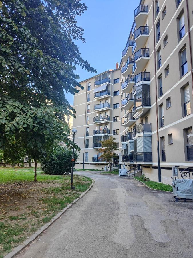 Apartmán Elegante Bilocale A Milano Con Balcone Exteriér fotografie